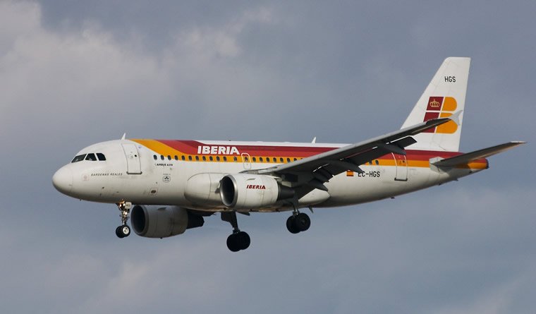 Iberia incorpora a su flota un Airbus A 319 Turismo por España